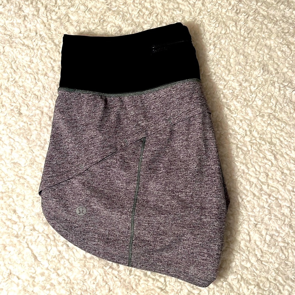 Lululemon size 6 speed ups 4” inseam